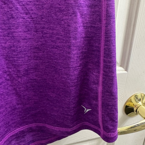 Old Navy Purple Cut Out Sleeveless Activewear Tank Top - Picture 2 of 6